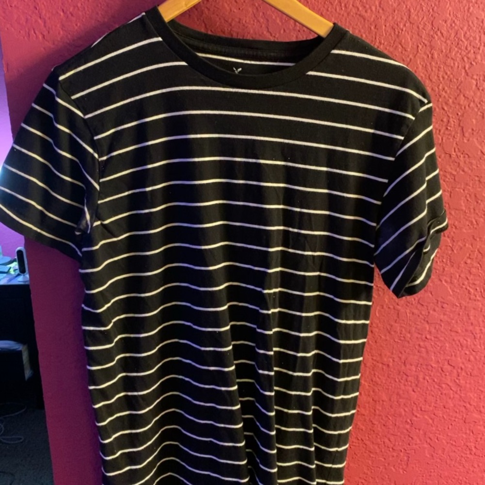 AEO striped tee!
